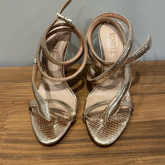 BRAND NEW NEVER WORK Schutz heels - Picture 1 of 4